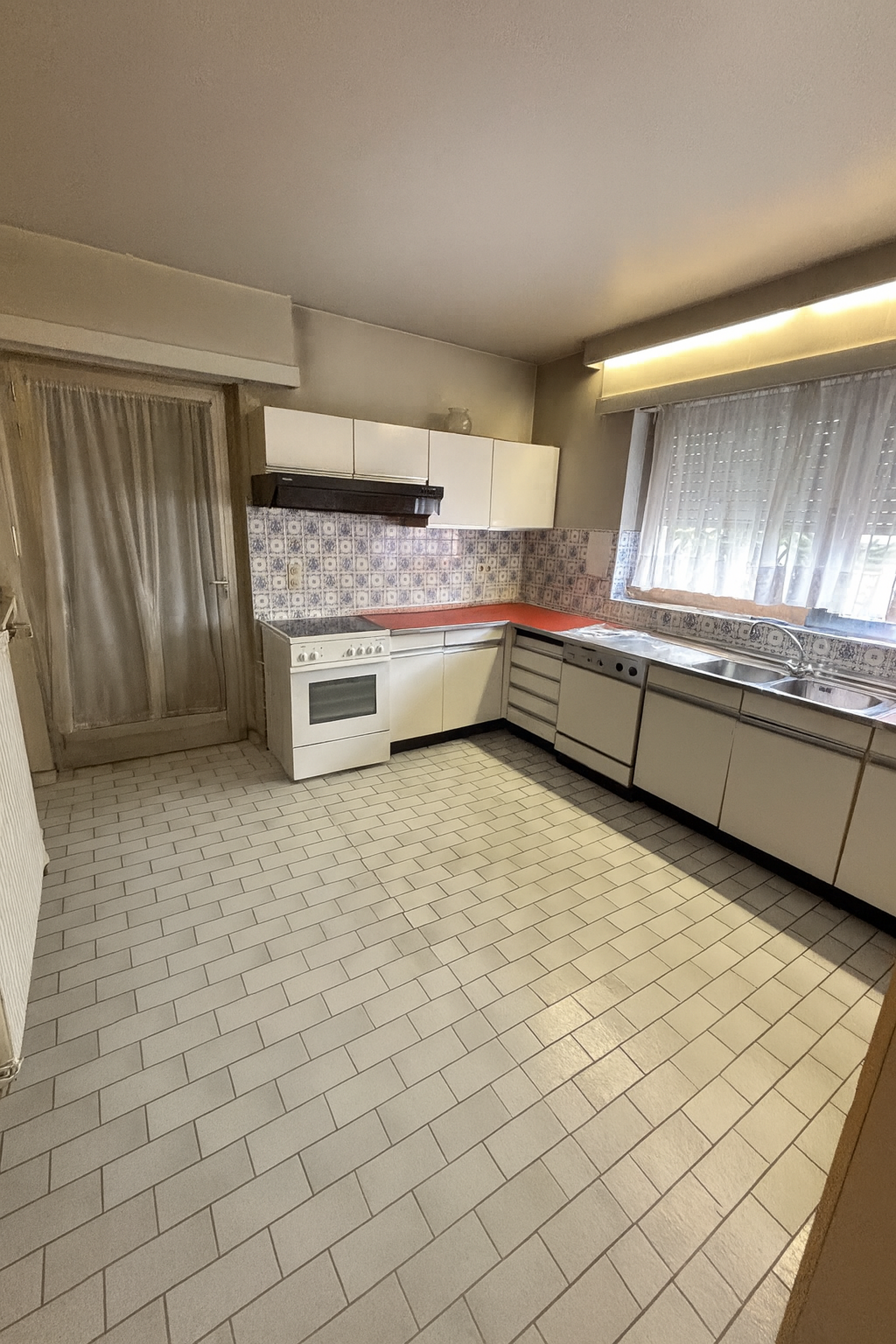 Cuisine - vide.png
